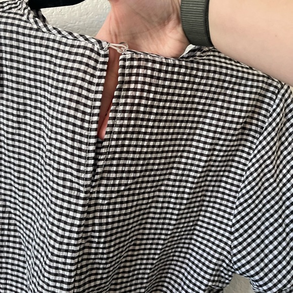 SHEIN Gingham Ruffle Sleeve Blouse - Picture 5 of 8